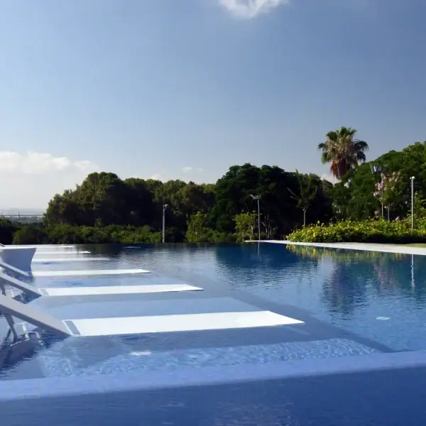 batch_CPOOL15 - ספיר בריכות שחיה