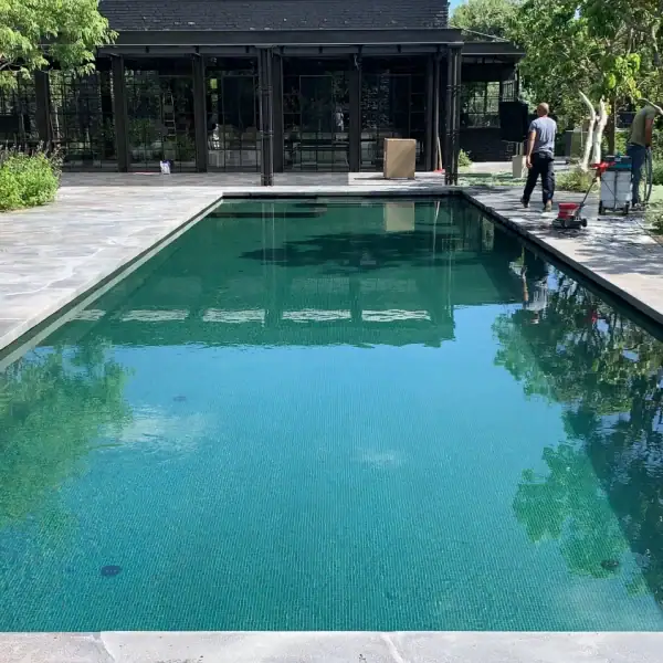 בניית בריכת בטון - ספיר בריכות שחיה בניית בריכת בטון