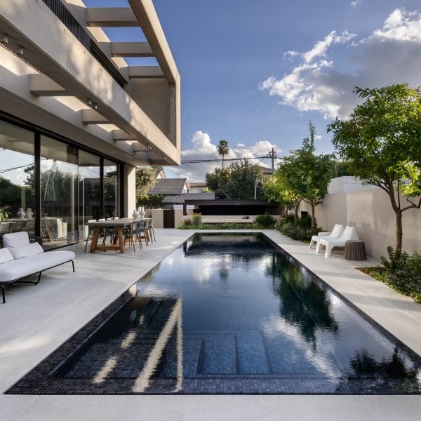 בריכה ביתית - ספיר בריכות שחיה בריכה ביתית