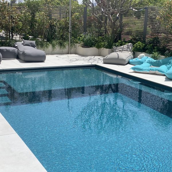 בריכת שחיה ביתית - ספיר בריכות שחיה בריכת שחיה ביתית