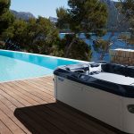 ג'קוזי בריכה - ספיר בריכות שחיה ג'קוזי בריכה