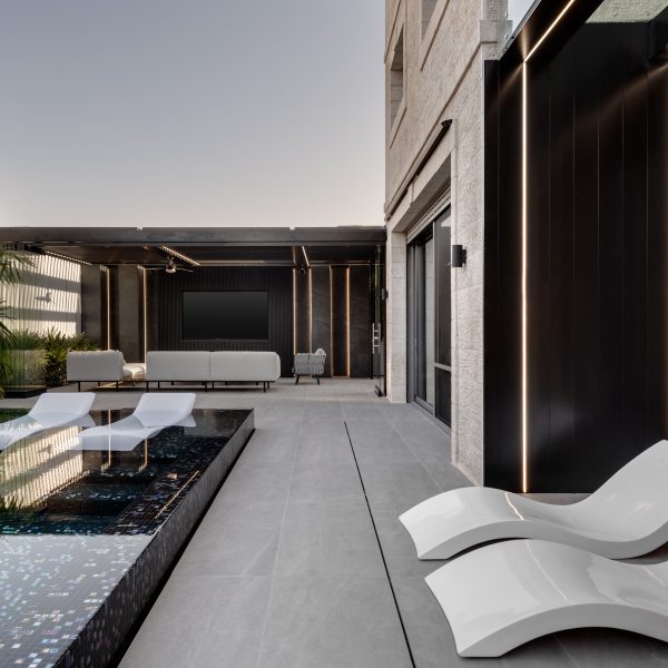 בריכה מתוך קולקציה של בריכות בטון ספיר בריכות שחייה